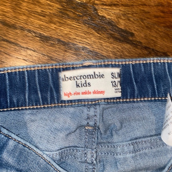 Abercrombie kids jeans - Picture 3 of 3